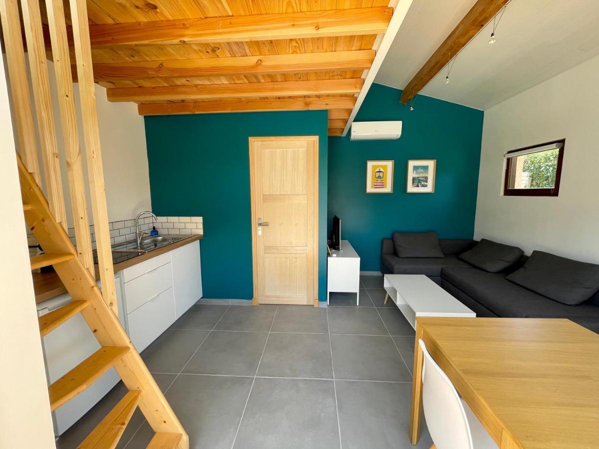 Annexe Des Pins - Studio Gite Avec Piscine & Climatisation Villeneuve-lès-Béziers Kültér fotó