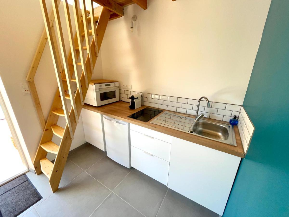Annexe Des Pins - Studio Gite Avec Piscine & Climatisation Villeneuve-lès-Béziers Kültér fotó